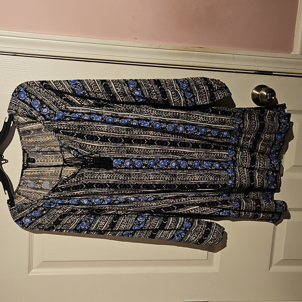 Express Black And Blue Medium Patterned Dress - image 5